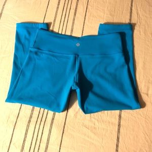 Lululemon reversible cropped leggings